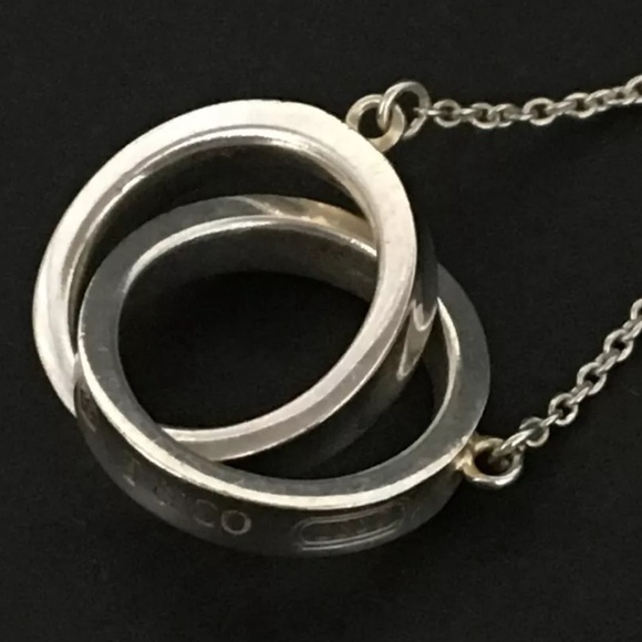 TIFFANY&CO. Silver 925 Interlocking Circles Pendant Necklace - Picture 7 of 8